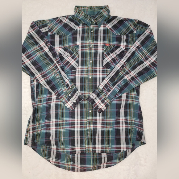 Ely Plains Other - Ely Plains Green and Black Pearl Snap Casual Button Down Shirt